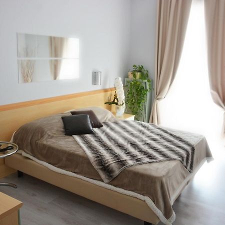 Hotel Oceano 페스키에라델가르다 외부 사진