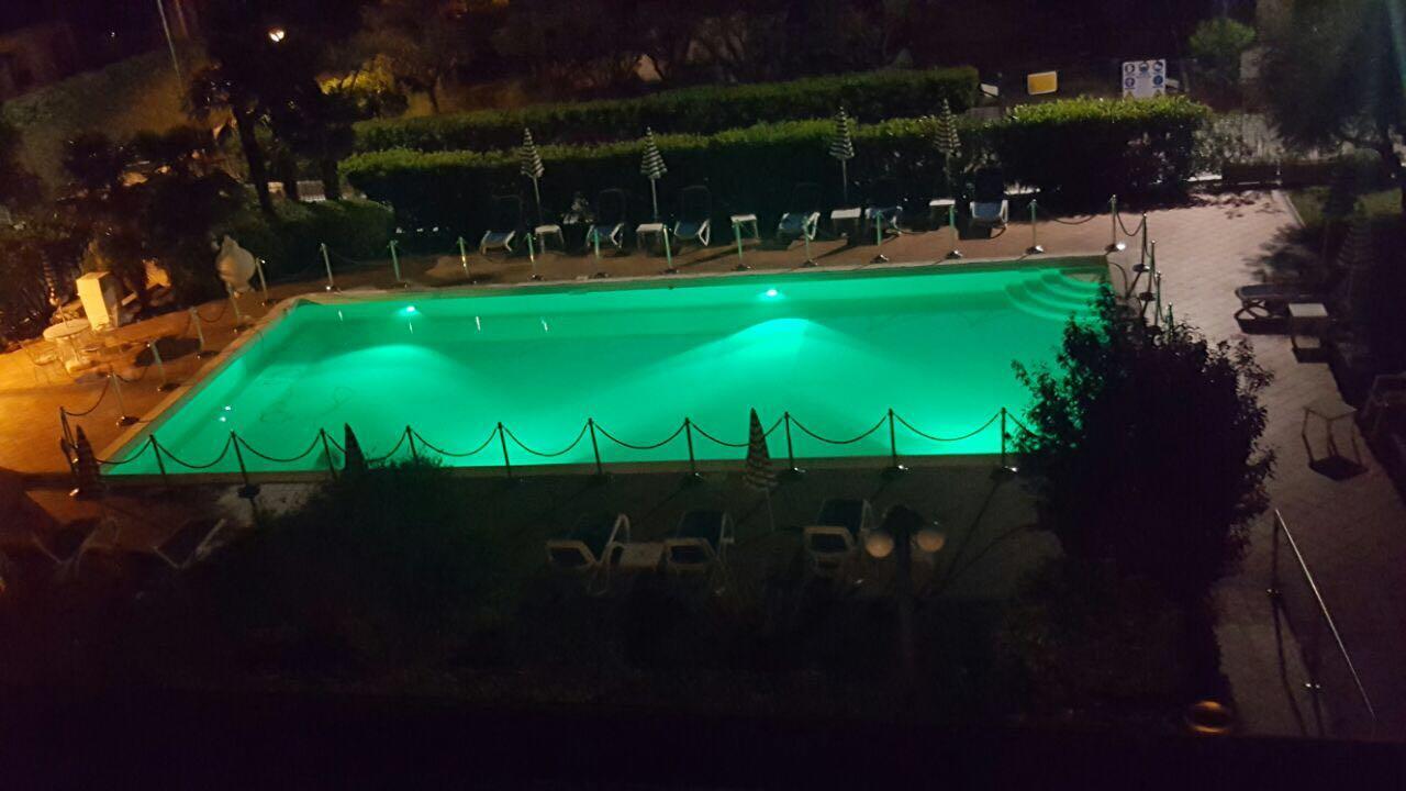 Hotel Oceano 페스키에라델가르다 외부 사진