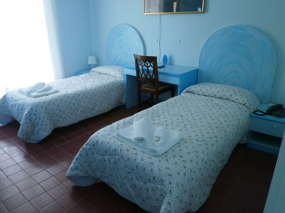 Hotel Oceano 페스키에라델가르다 외부 사진