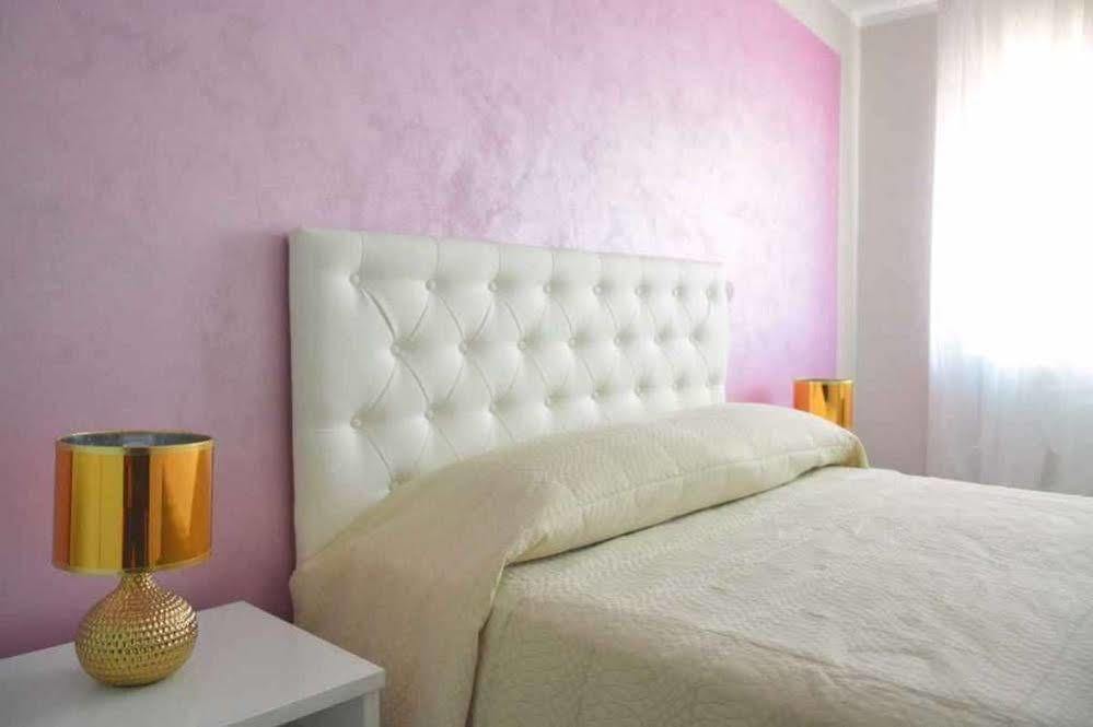 Hotel Oceano 페스키에라델가르다 외부 사진